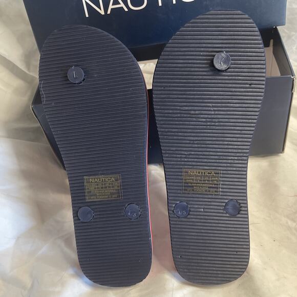Nautica Flip Flop Thong Sandals Youth Size 4 Red White Blue Flats Casual NIB - Picture 4 of 8
